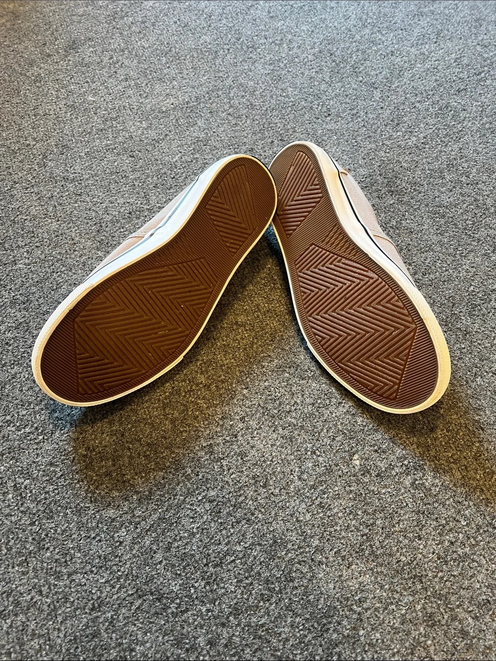 Izod Men’s Slip-On Canvas Loafers in Gray